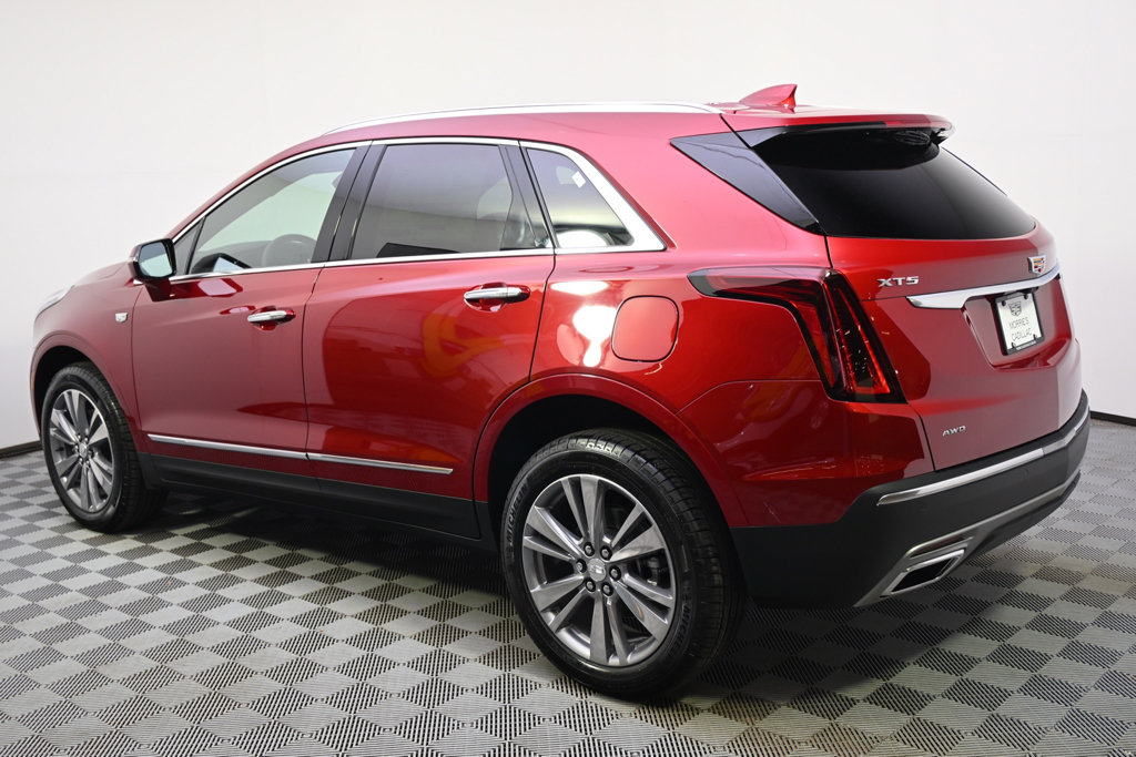 New 2026 Cadillac XT5 Premium Luxury w/ LPO, Floor Liner Package AWD/4WD image 3