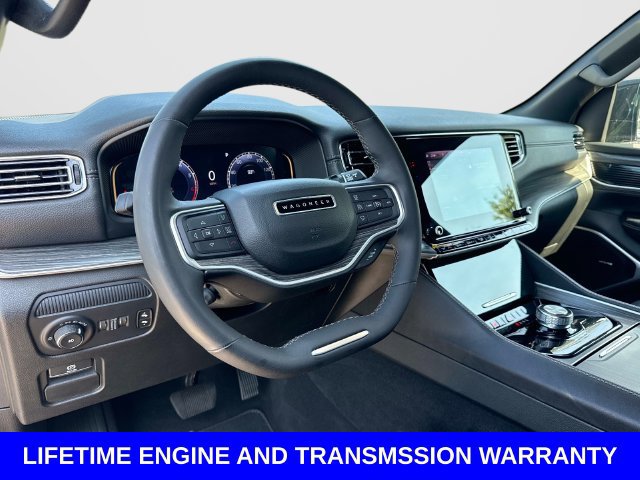 Used 2024 Jeep Wagoneer L Series II RWD image 34