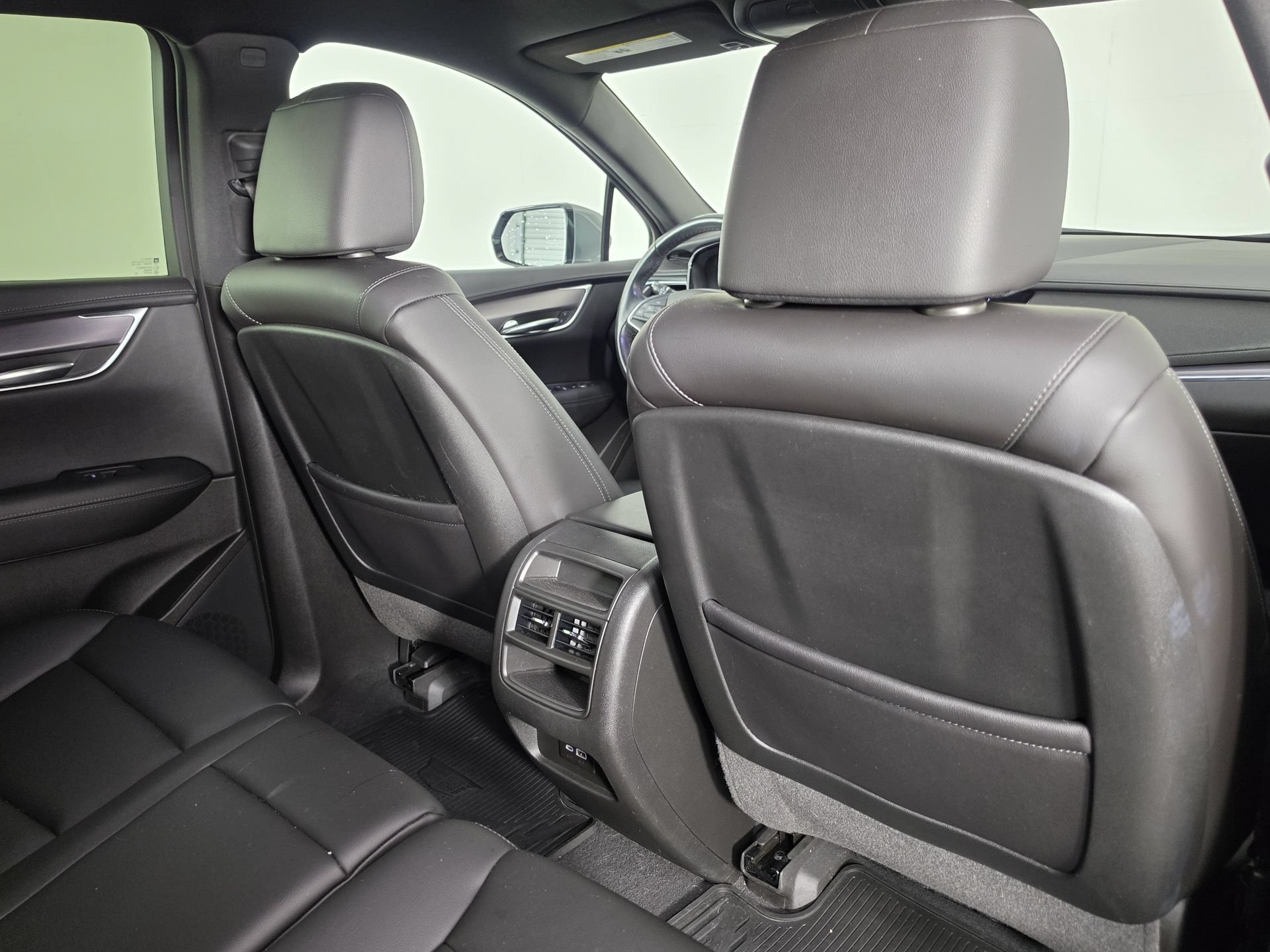 Used 2022 Cadillac XT5 Luxury AWD/4WD image 31