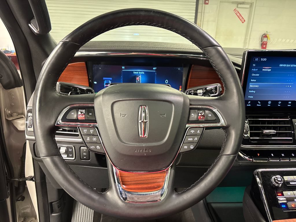 Used 2022 Lincoln Navigator Reserve AWD/4WD image 36