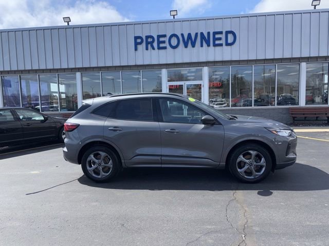 Certified 2024 Ford Escape ST-Line w/ Tech Pack #1 AWD/4WD image 2