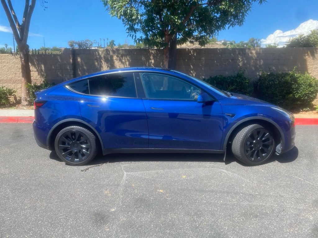 Used 2021 Tesla Model Y Long Range AWD/4WD image 7