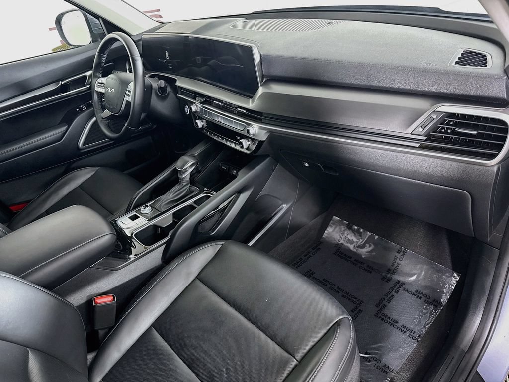 Used 2024 Kia Telluride LX AWD/4WD image 34