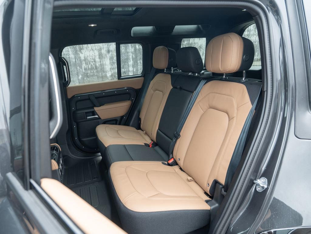 New 2026 Land Rover Defender 110 V8 image 23
