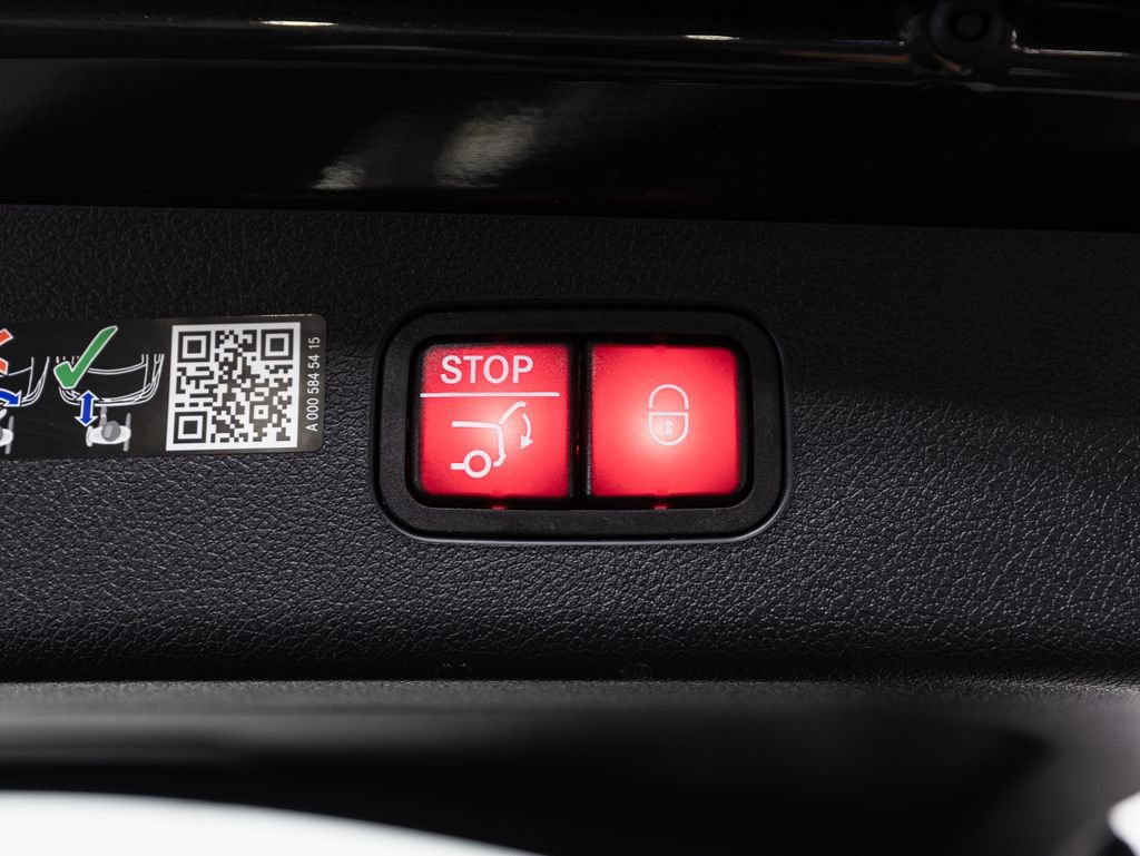 Used 2026 Mercedes-Benz E 53 AMG 4MATIC Sedan image 33