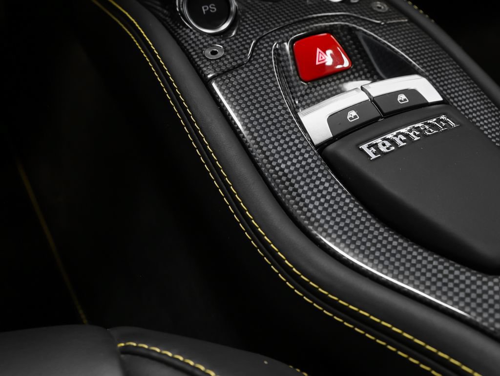 Used 2010 Ferrari 458 Italia Coupe RWD image 58