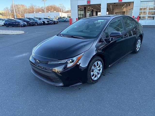 Used 2024 Toyota Corolla LE image 18