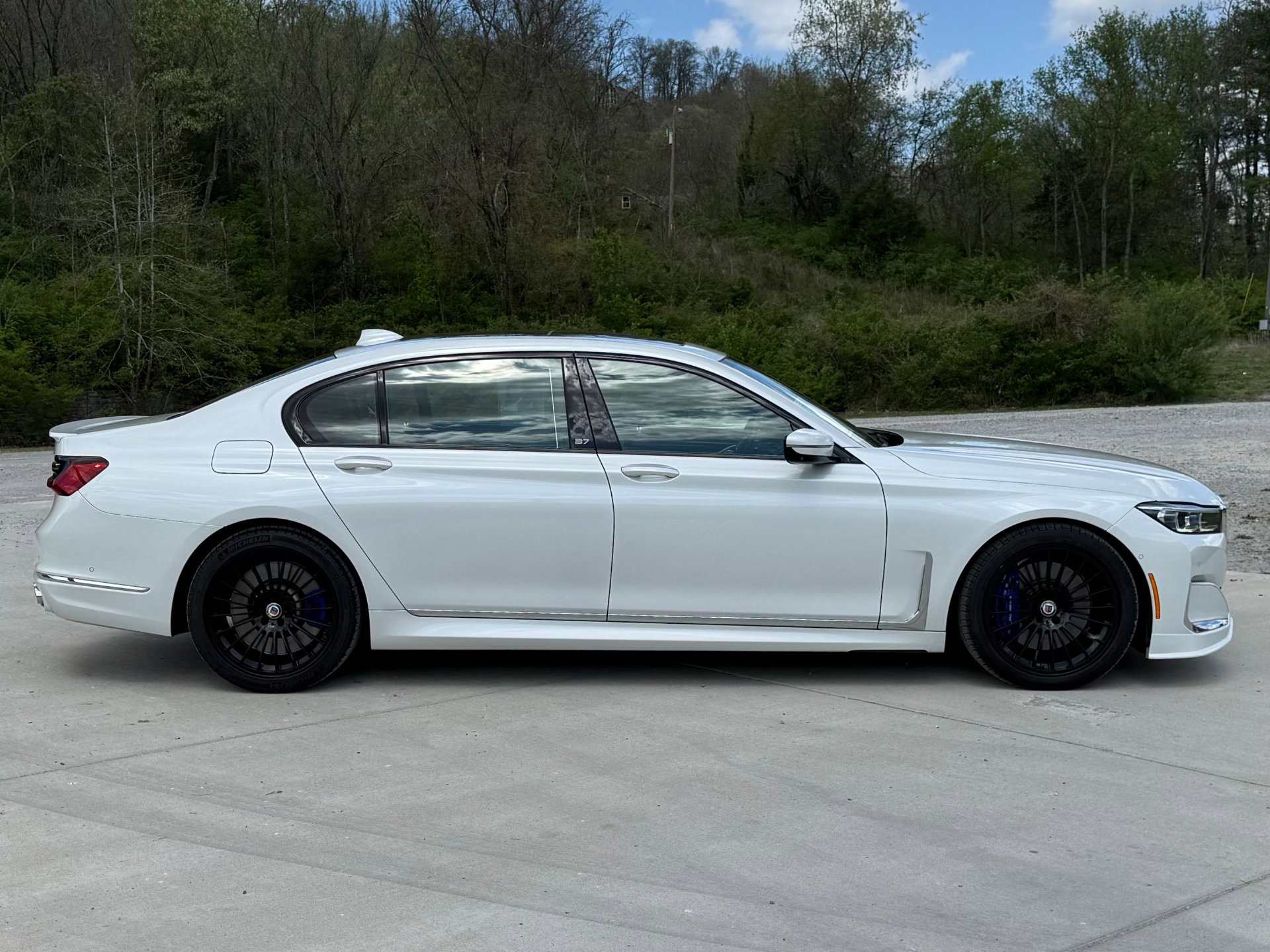 Used 2020 BMW ALPINA B7 xDrive w/ Luxury Rear Seating Package image 7