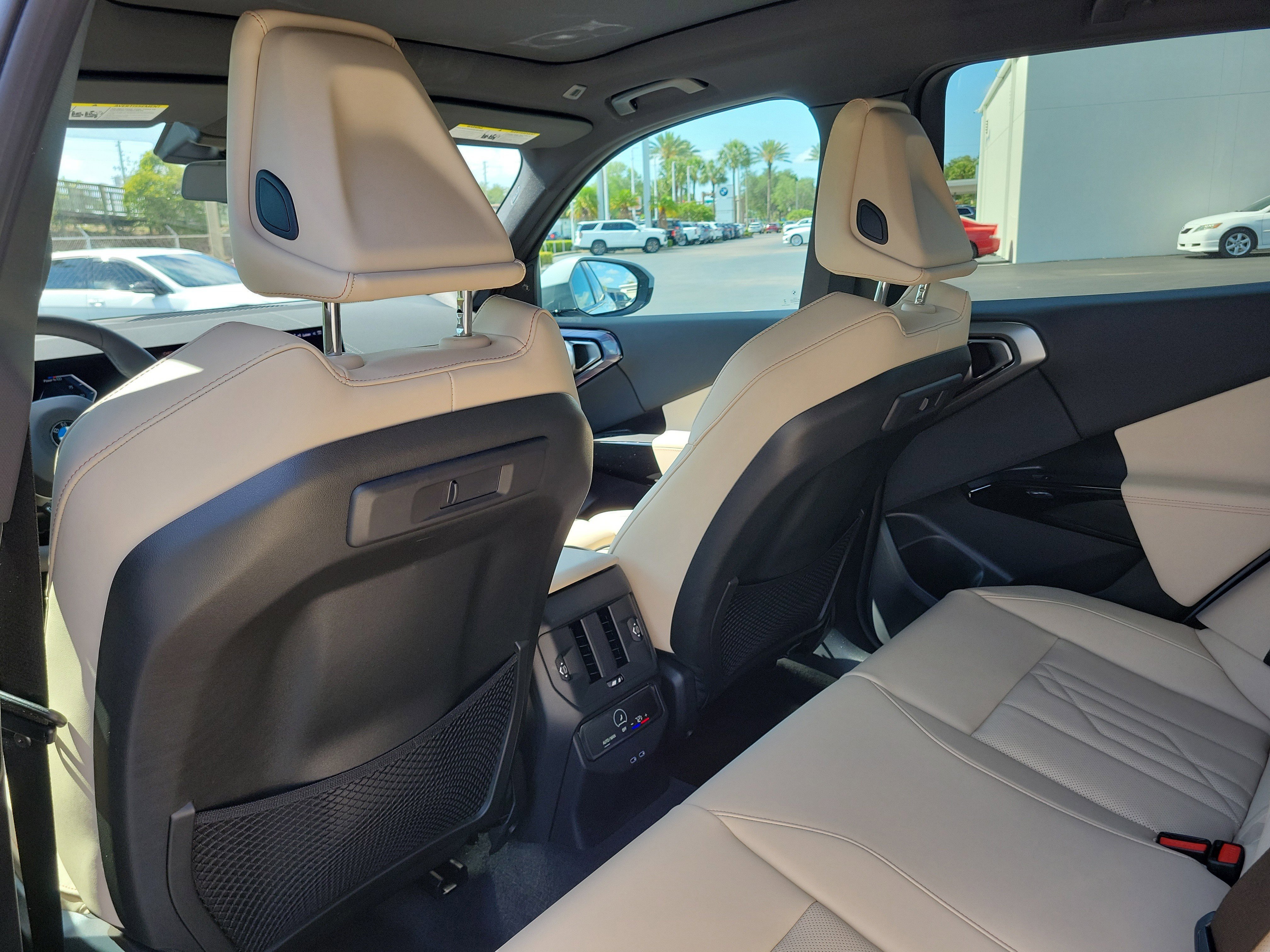 New 2026 BMW X3 xDrive30 w/ Premium Package AWD/4WD image 9