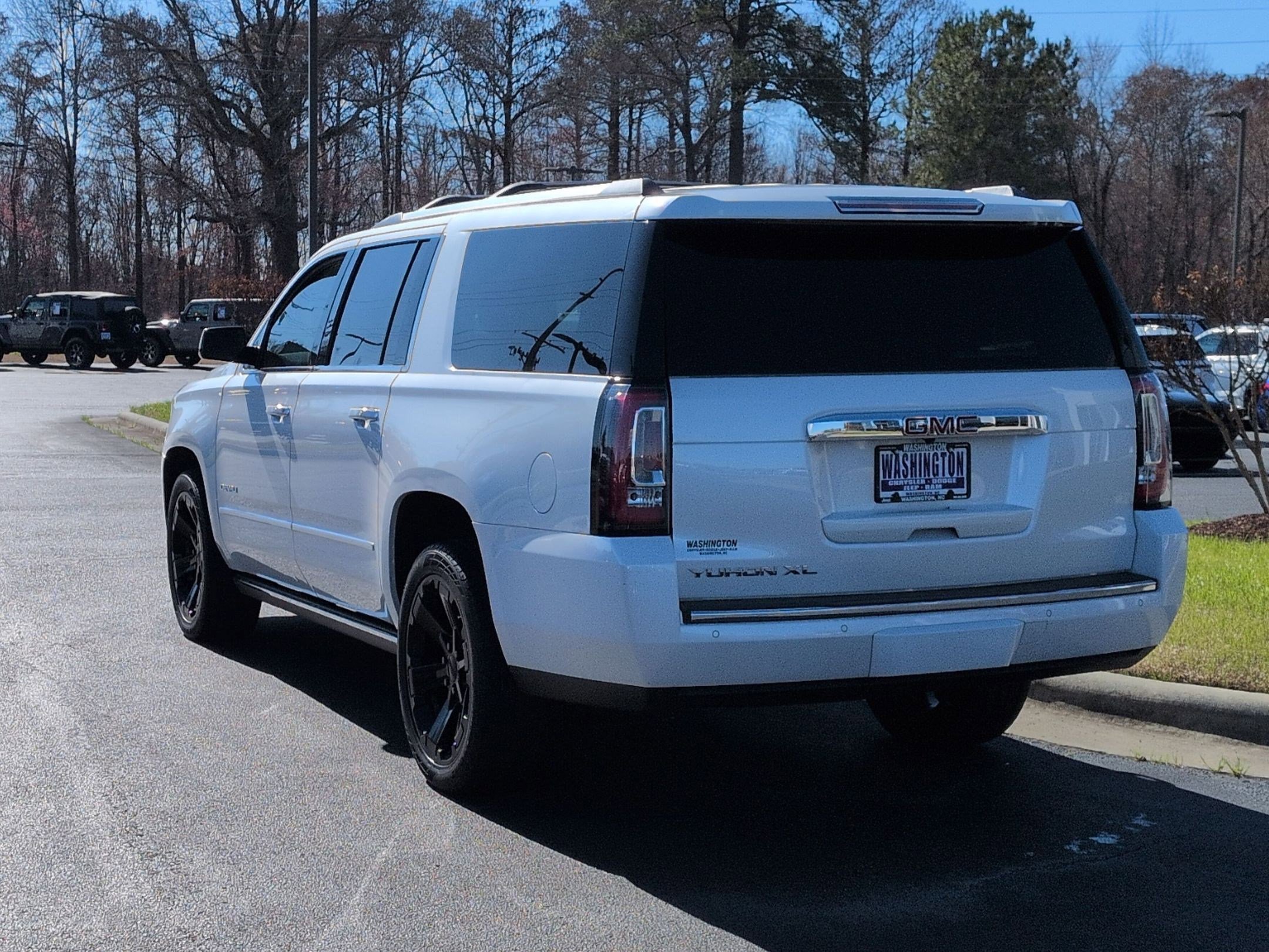 Used 2020 GMC Yukon XL Denali w/ Open Road Package AWD/4WD image 7