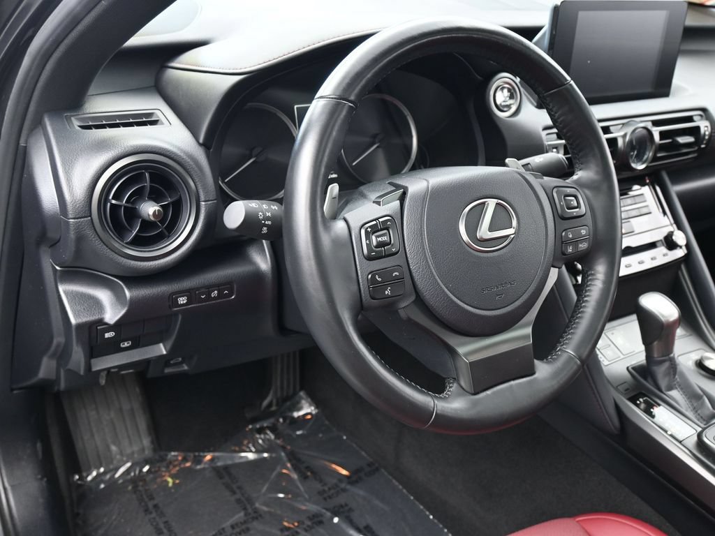 Used 2025 Lexus IS 300 w/ Premium Package RWD image 15