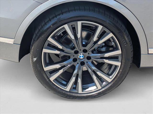 New 2026 BMW X7 xDrive40i w/ Premium Package image 10