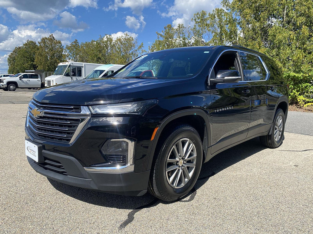 Used 2023 Chevrolet Traverse LT w/ LPO, Floor Liner Package AWD/4WD image 2