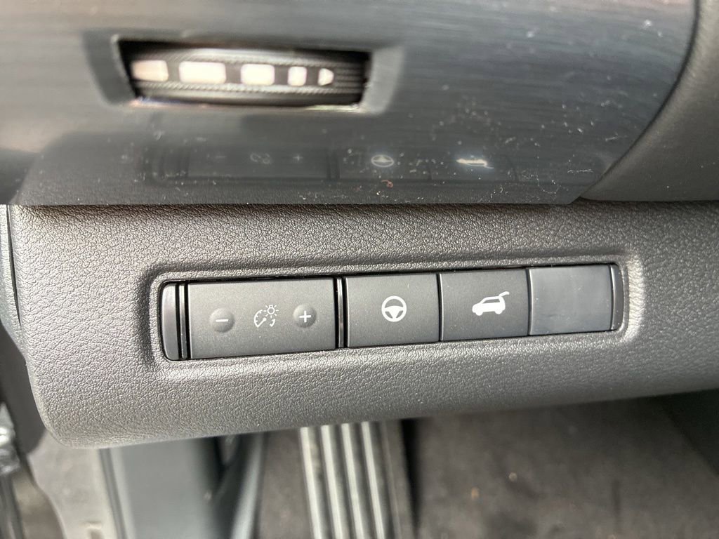 New 2026 Nissan Pathfinder SL w/ SL Premium Package AWD/4WD image 15