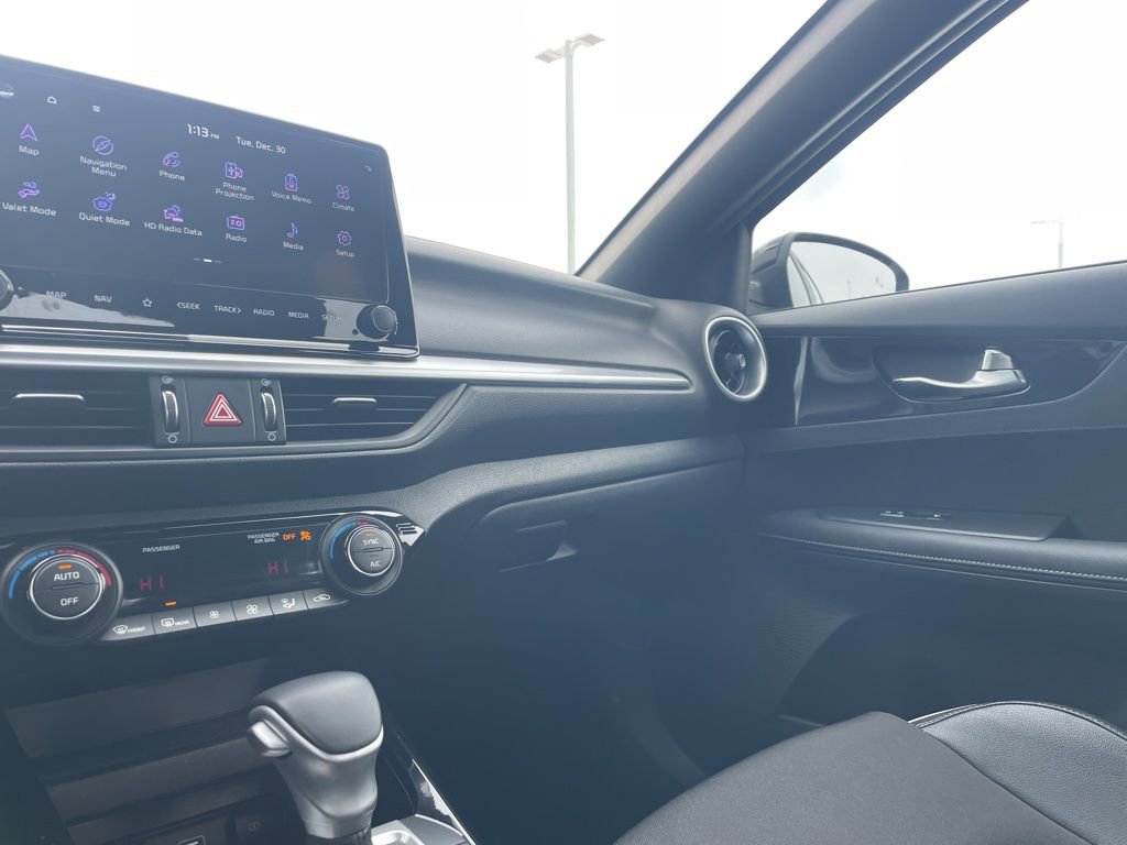 Used 2023 Kia Forte GT-Line w/ GT-Line Technology Package image 34