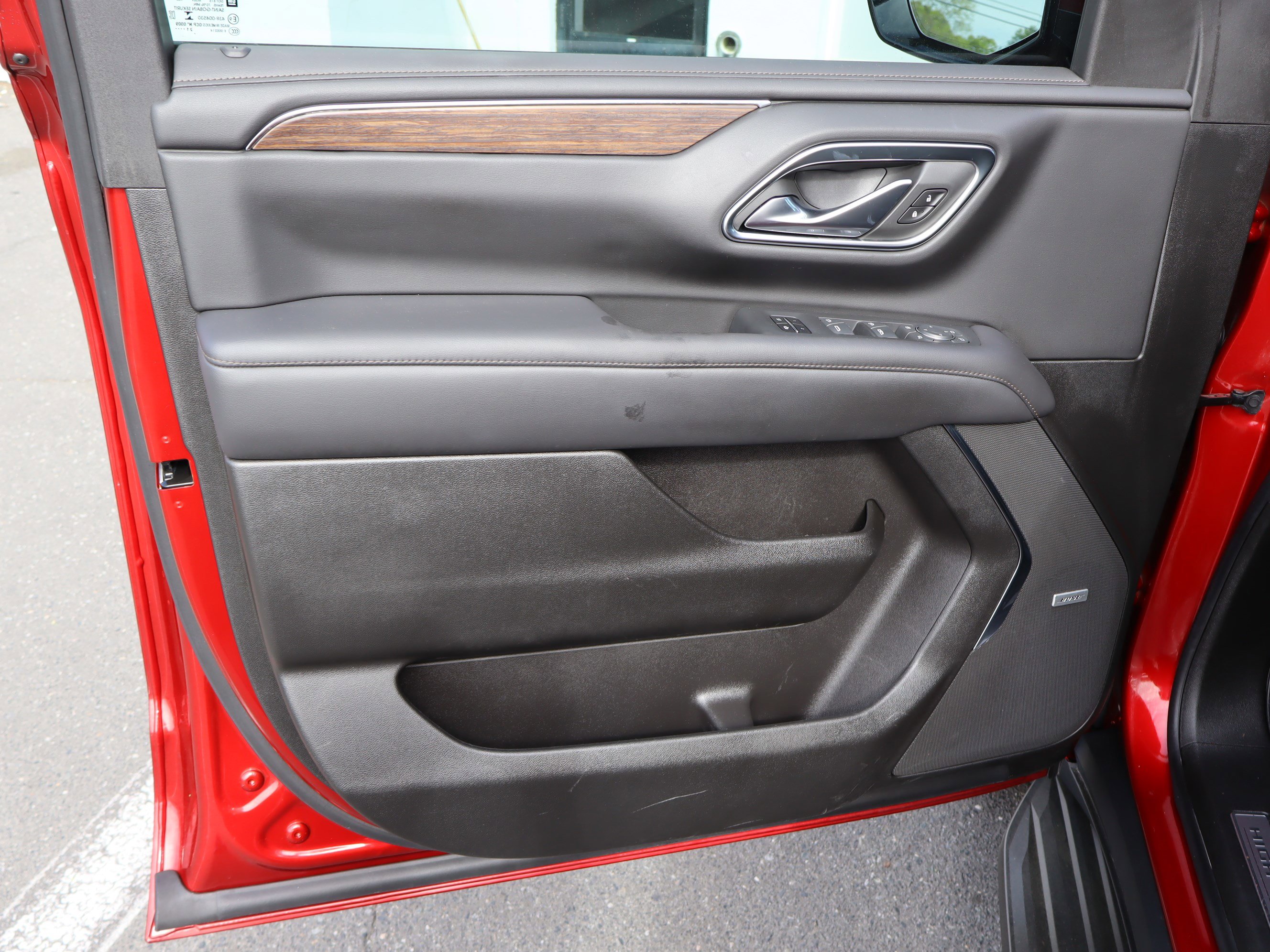 Used 2022 Chevrolet Suburban High Country image 18