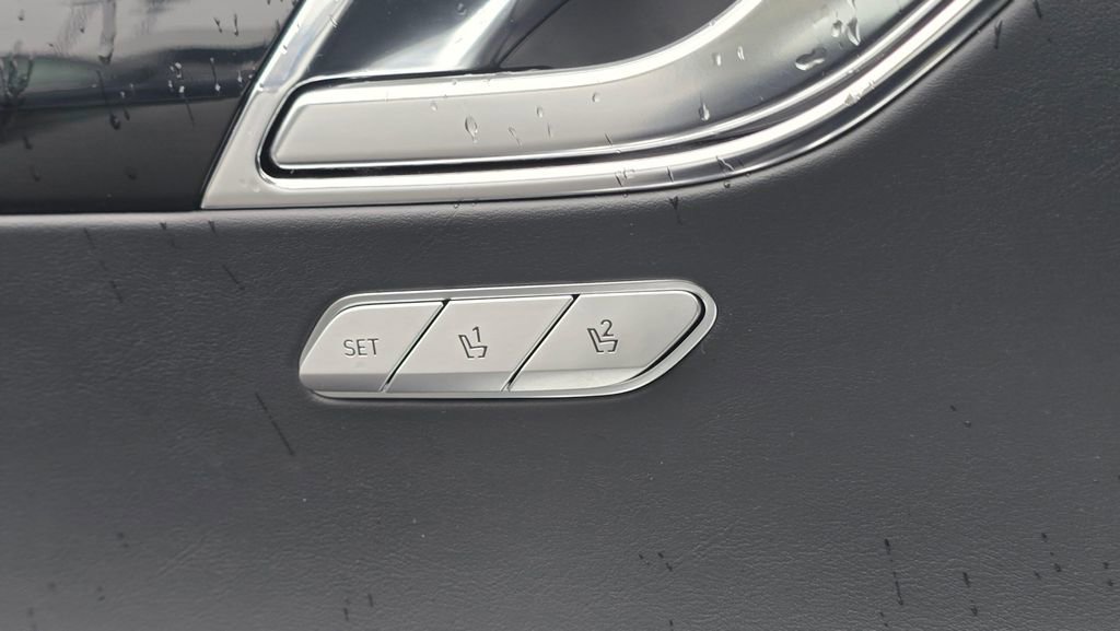 Used 2025 Genesis GV80 2.5T Standard AWD/4WD image 23
