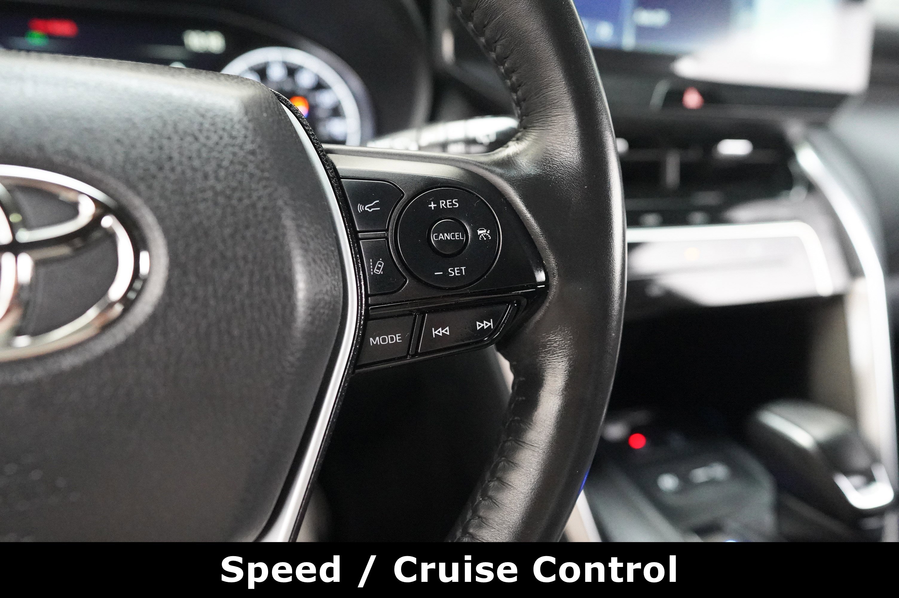 Used 2022 Toyota Venza Limited image 22