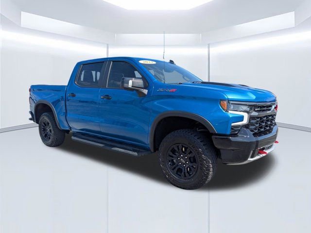 Used 2023 Chevrolet Silverado 1500 ZR2 w/ Technology Package image 2