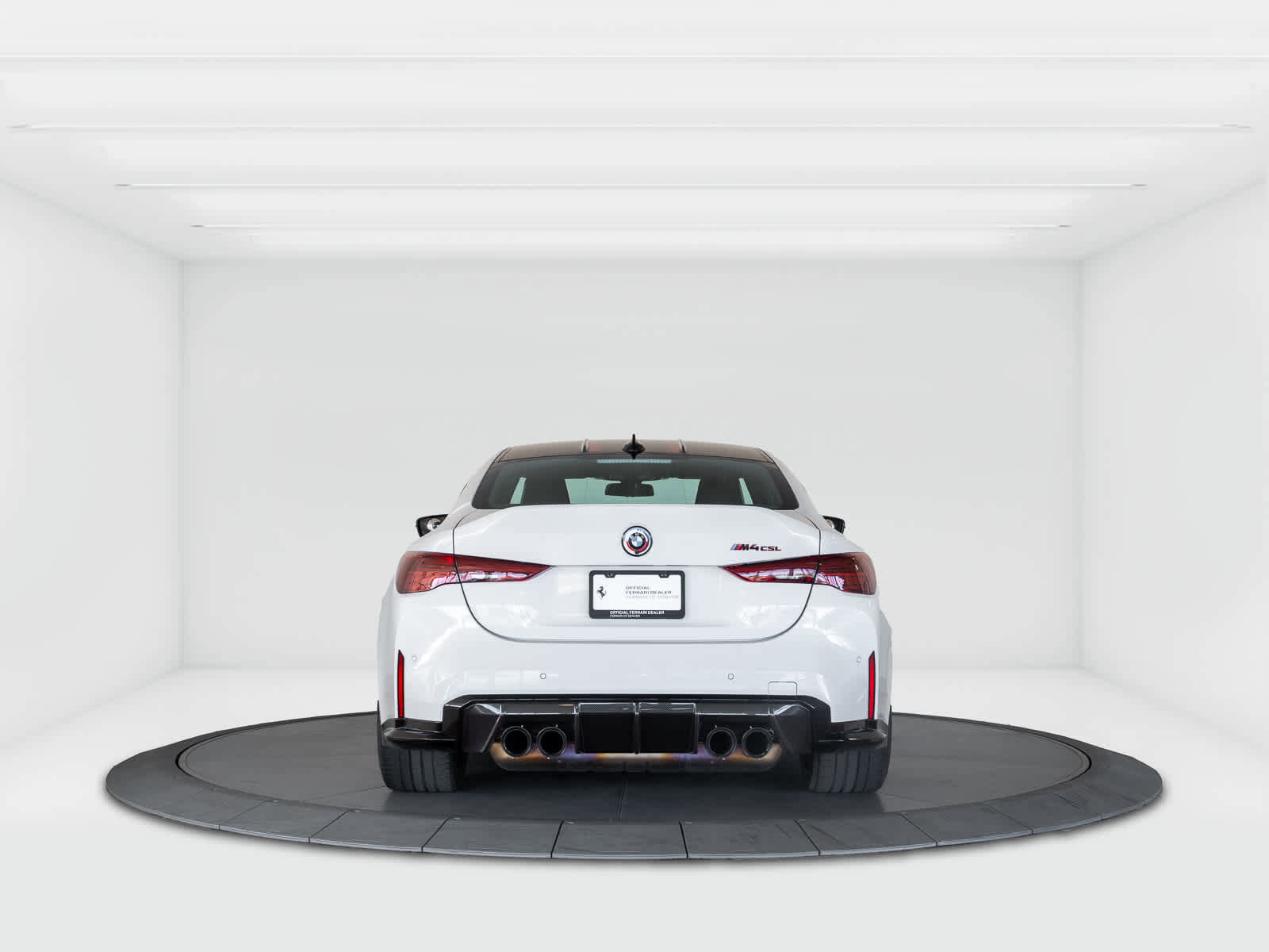 Used 2023 BMW M4 CSL image 4