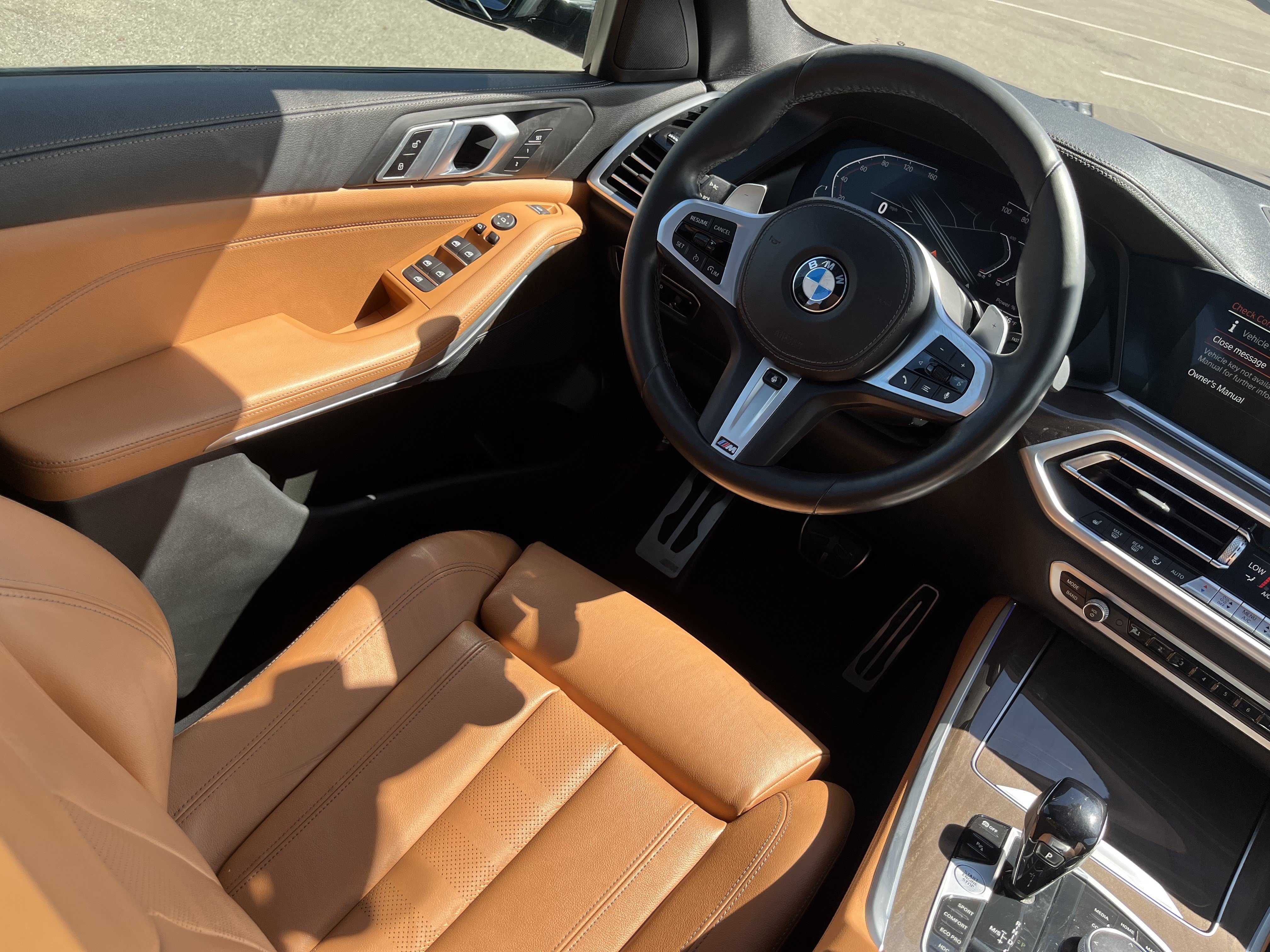Used 2022 BMW X5 xDrive40i w/ M Sport Package AWD/4WD image 9