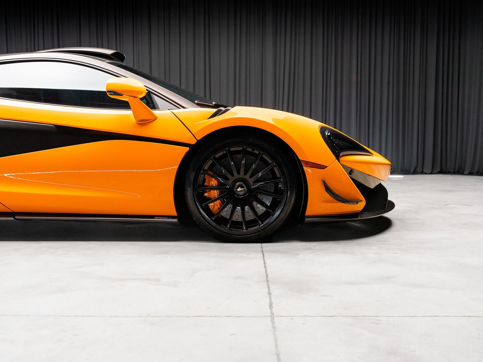 Used 2020 McLaren 620R RWD image 28
