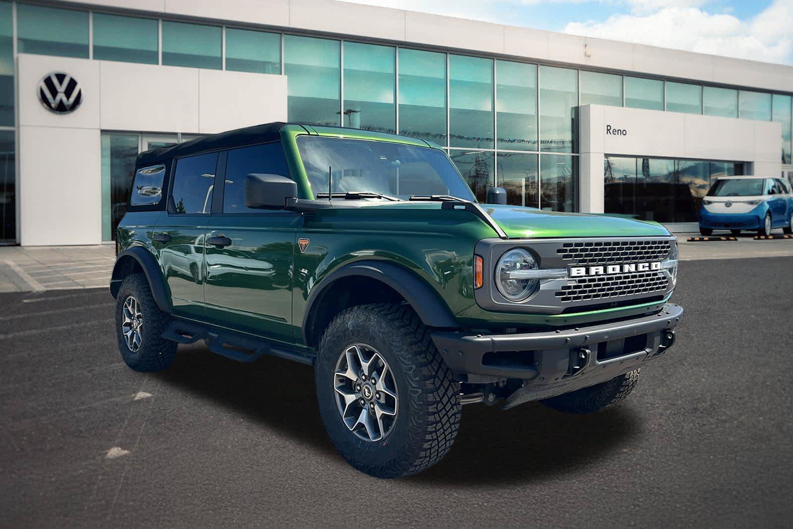 Used 2024 Ford Bronco Badlands AWD/4WD image 3