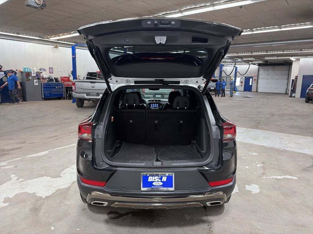 Used 2023 Chevrolet TrailBlazer ACTIV w/ Sun and Liftgate Package image 12