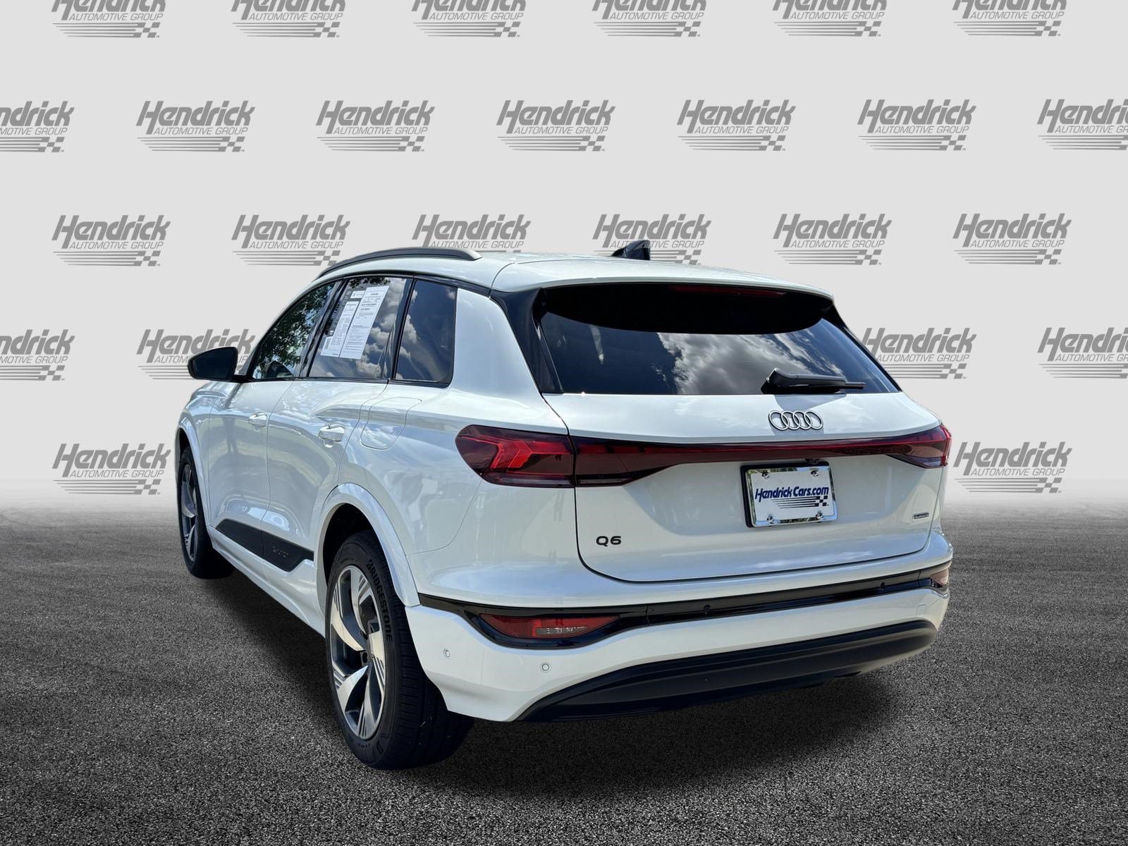 Certified 2025 Audi Q6 e-tron Premium Plus w/ Premium Plus AWD/4WD image 8