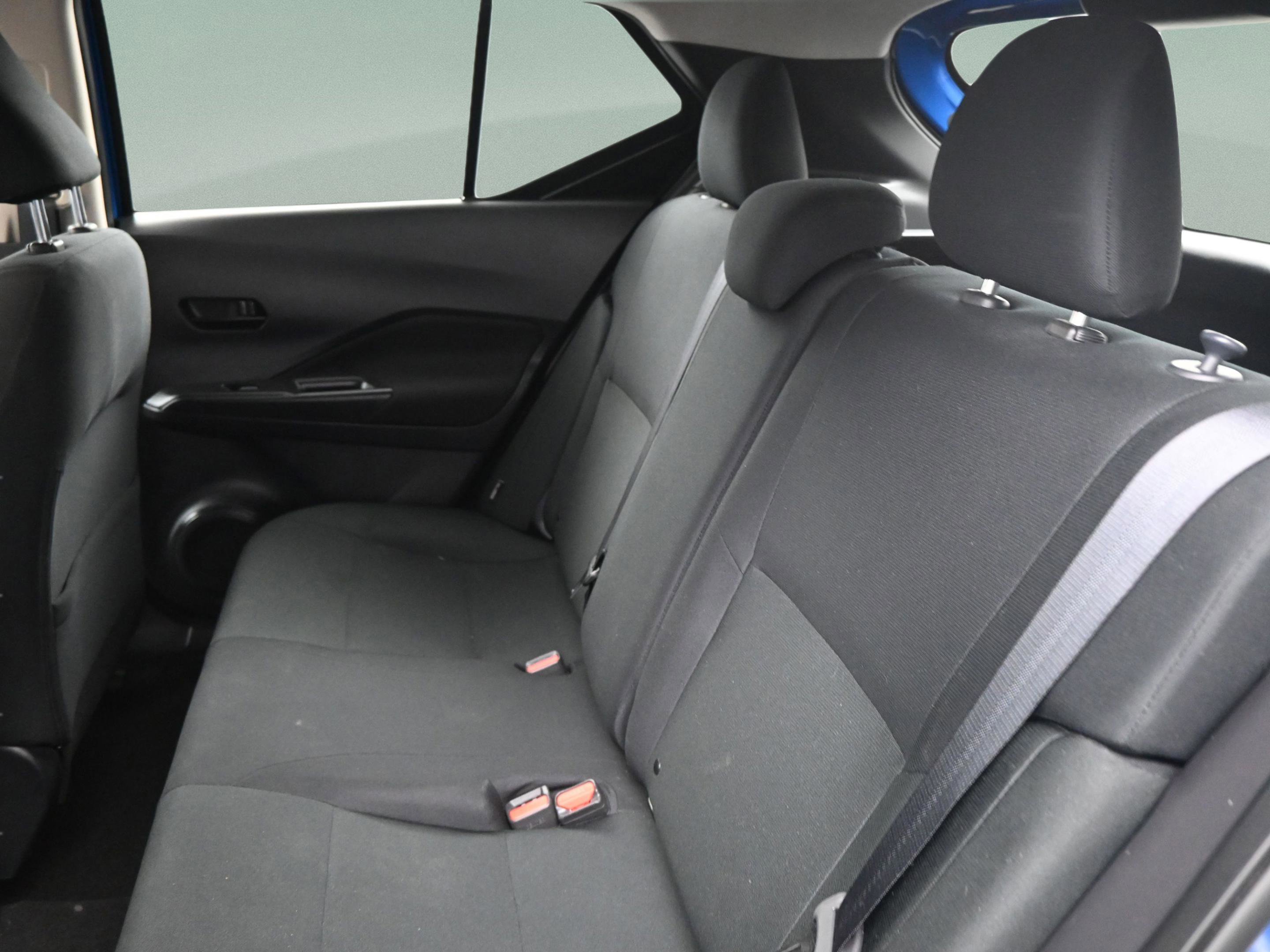 Used 2024 Nissan Kicks S image 33