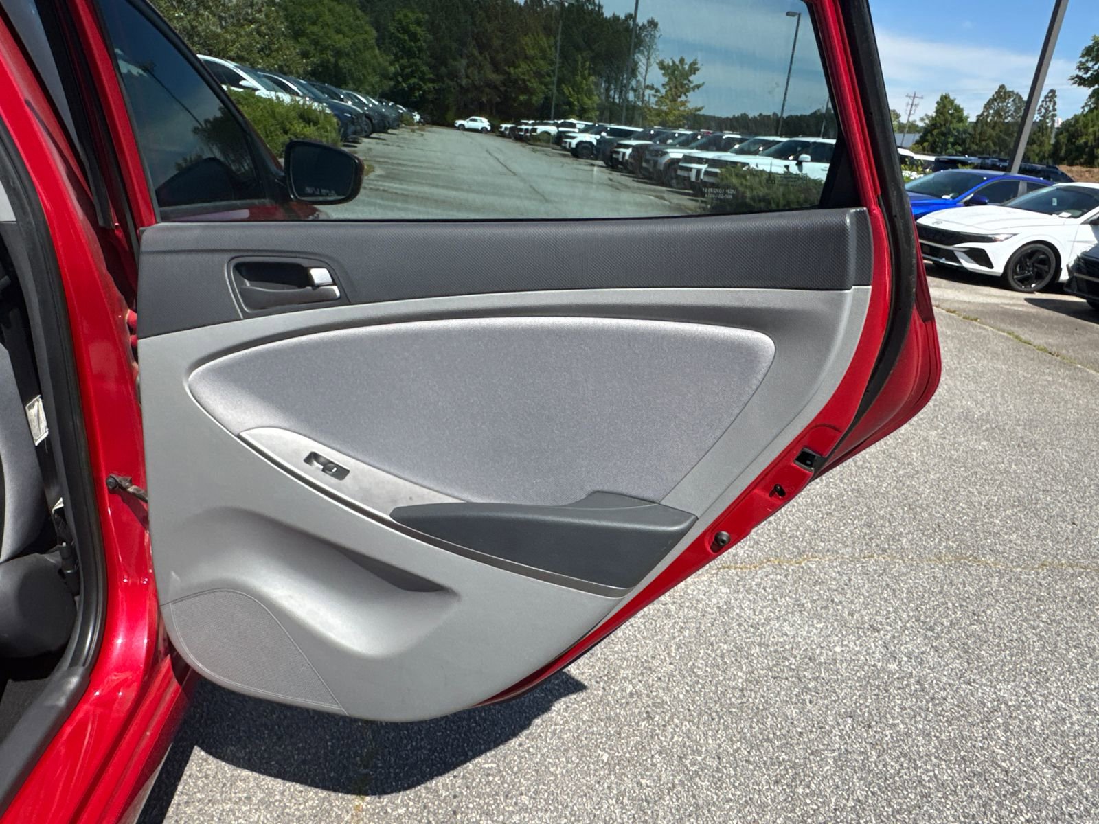 Used 2016 Hyundai Accent SE FWD image 16