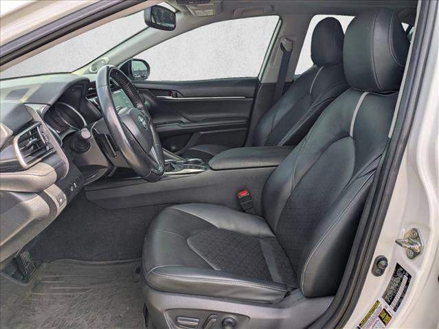Used 2020 Toyota Camry XSE w/ Blackout Package FWD image 16