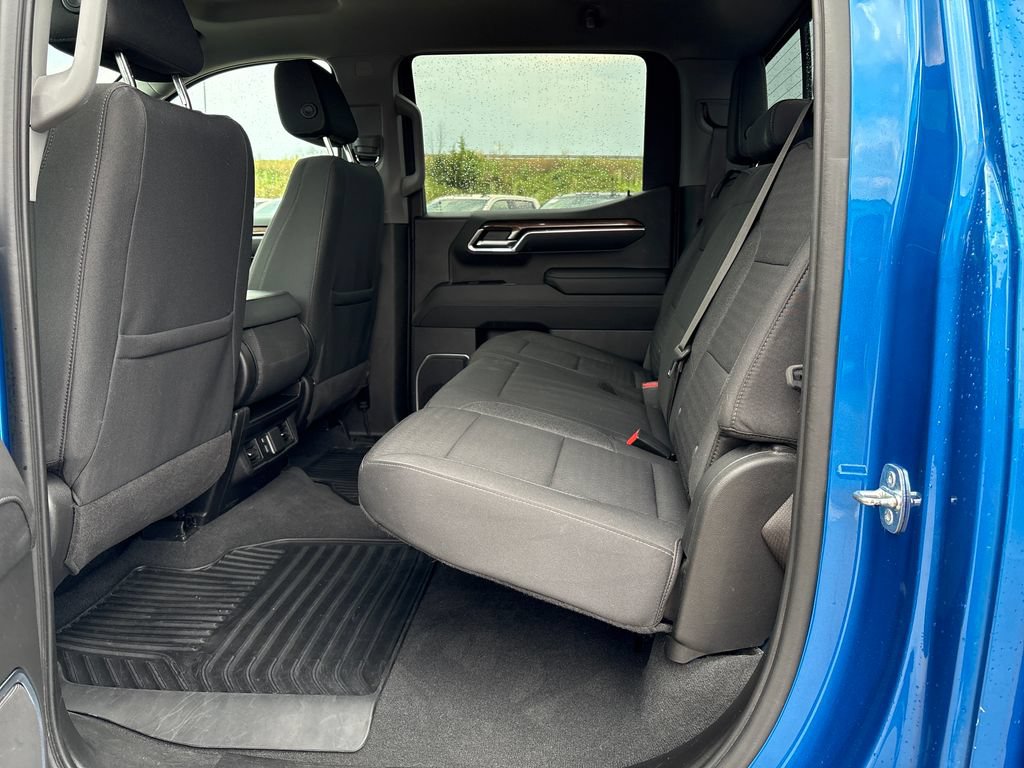 Used 2023 Chevrolet Silverado 1500 LT w/ Z71 Off-Road Package AWD/4WD image 36