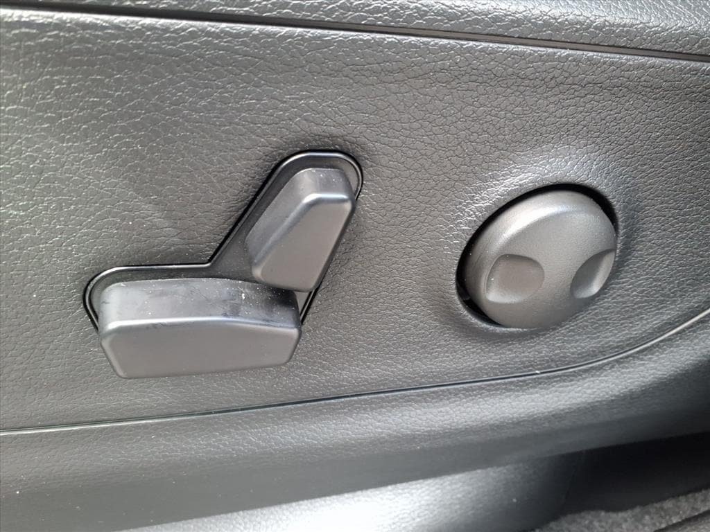New 2026 RAM 1500 Big Horn AWD/4WD image 14
