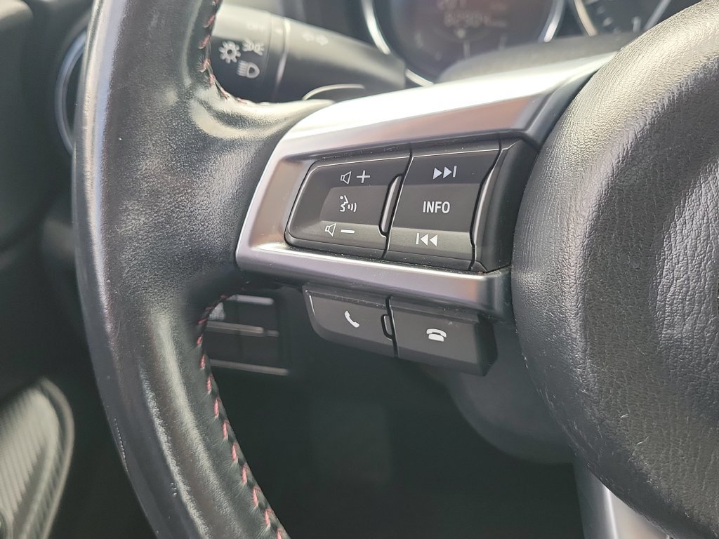 Used 2019 MAZDA MX-5 Miata Sport w/ I-ACTIVSENSE Sport Package RWD image 9