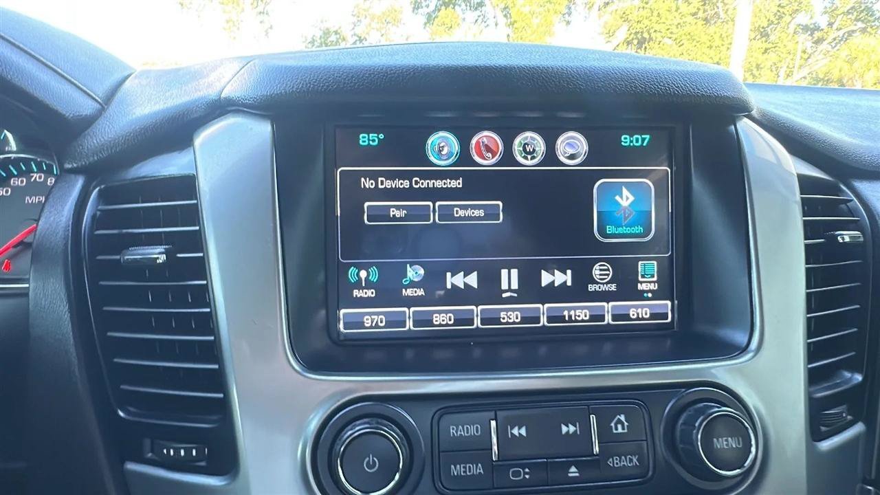 Used 2020 Chevrolet Suburban LT AWD/4WD image 44