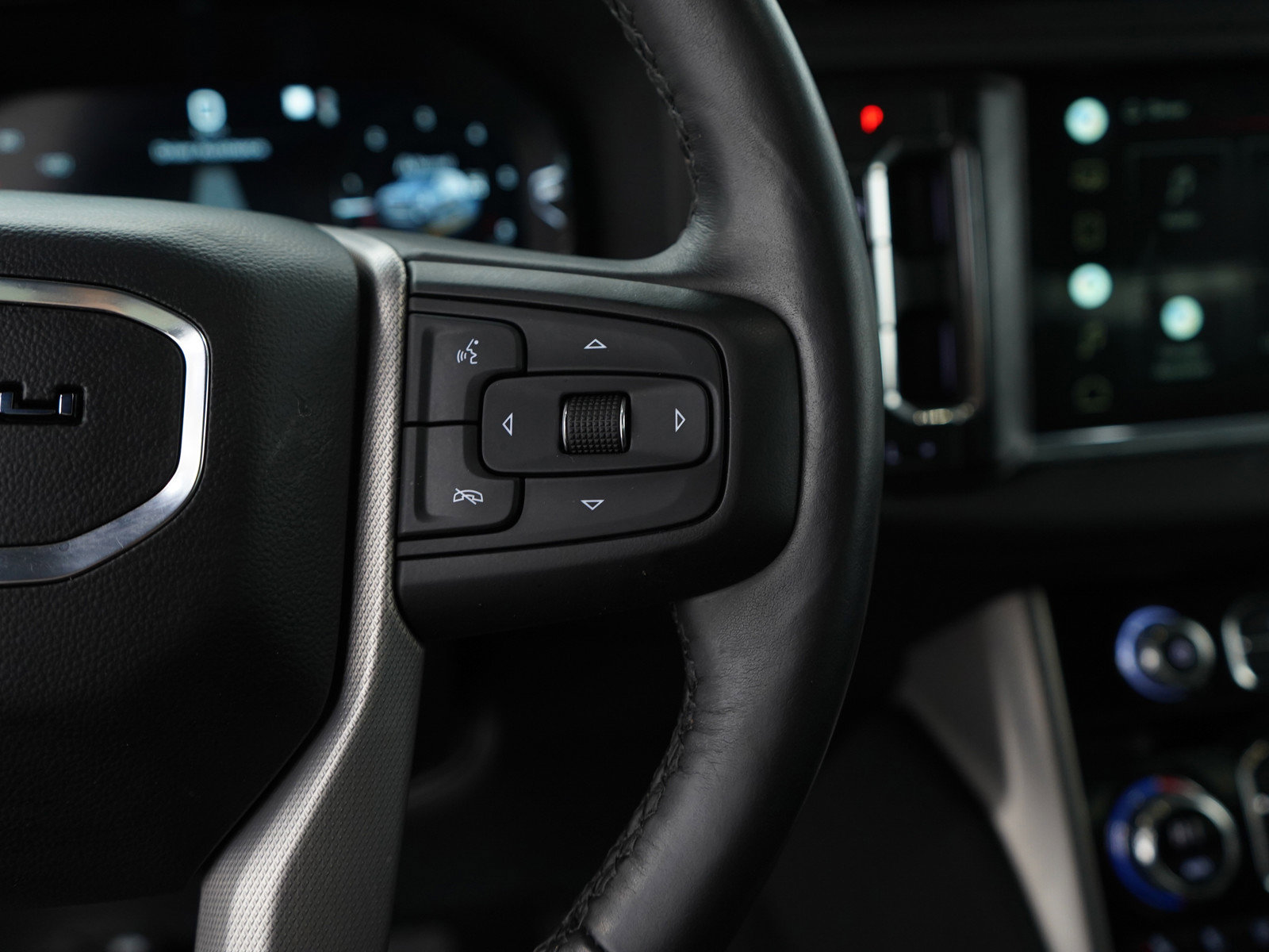 Used 2022 GMC Yukon XL Denali image 22