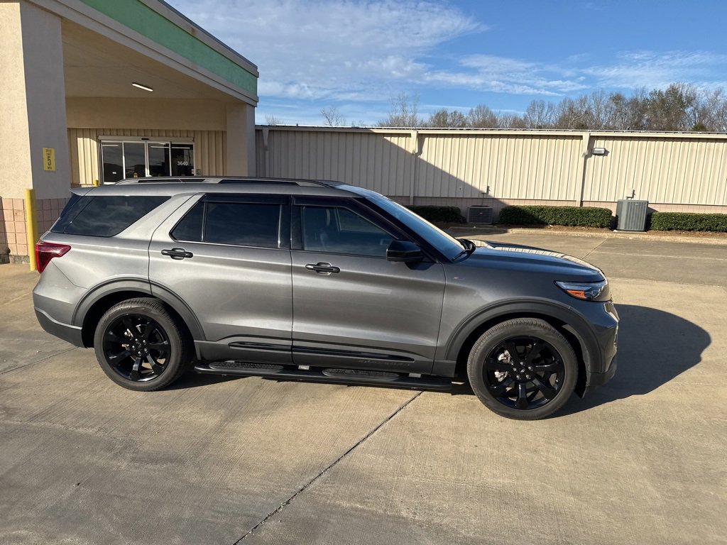 Certified 2023 Ford Explorer ST-Line w/ Class IV Trailer Tow Package image 15