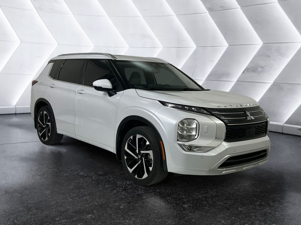 Used 2023 Mitsubishi Outlander SEL
