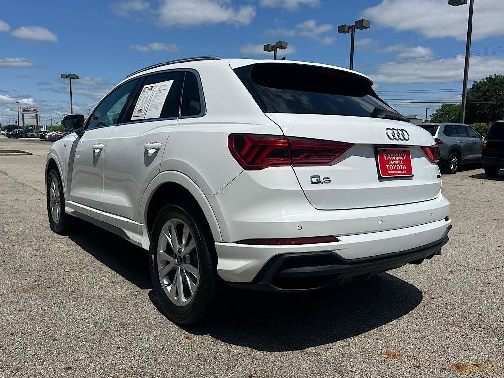 Used 2025 Audi Q3 2.0T Premium AWD/4WD image 3