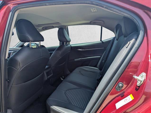 Used 2018 Toyota Camry SE w/ Moonroof Package FWD image 13