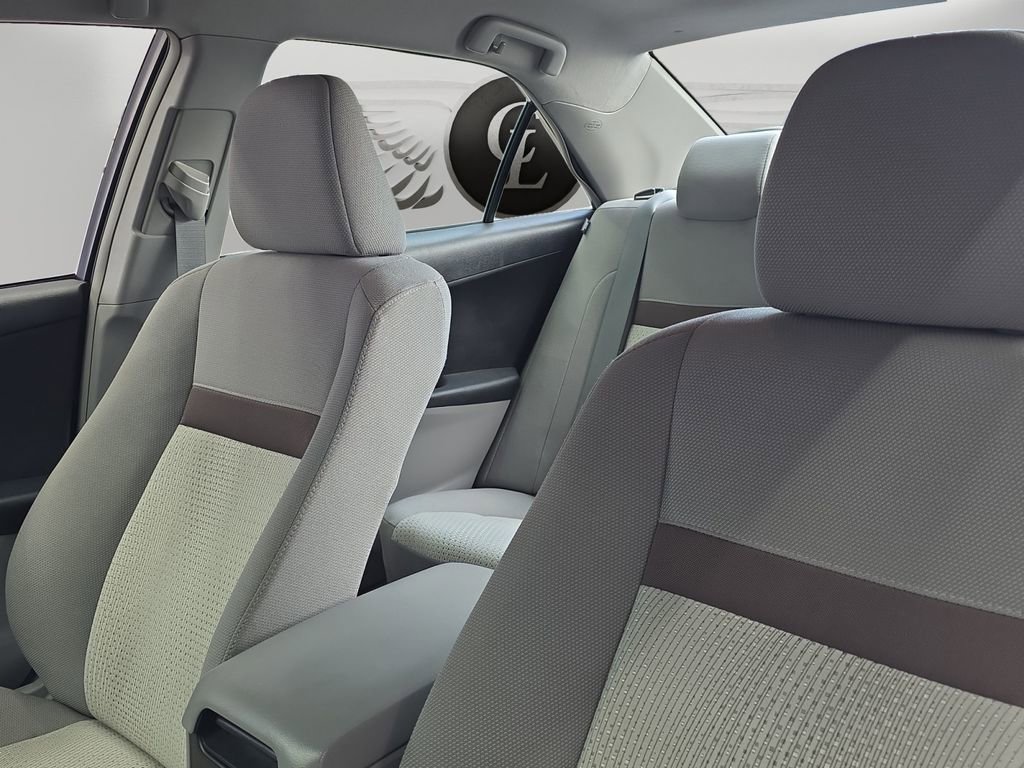 Used 2012 Toyota Camry LE FWD image 22