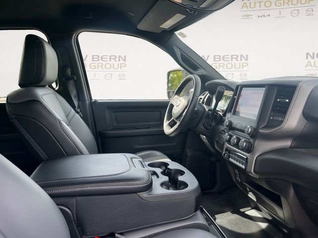 Used 2024 RAM 2500 Tradesman w/ Chrome Appearance Group image 14