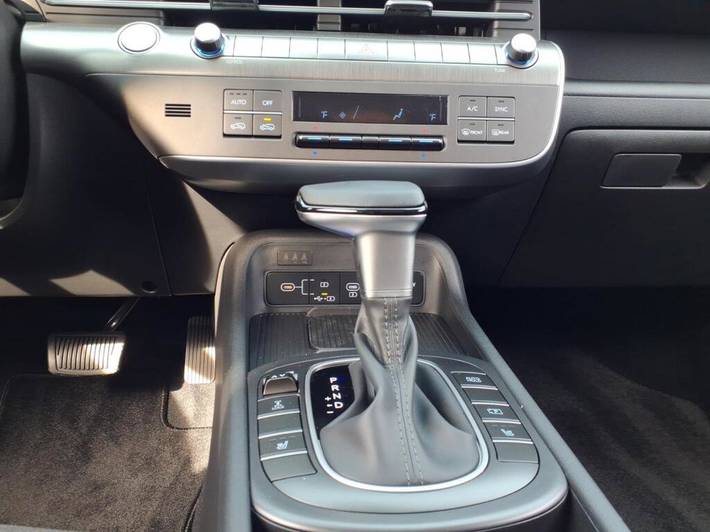 New 2026 Hyundai Kona SEL Sport image 9