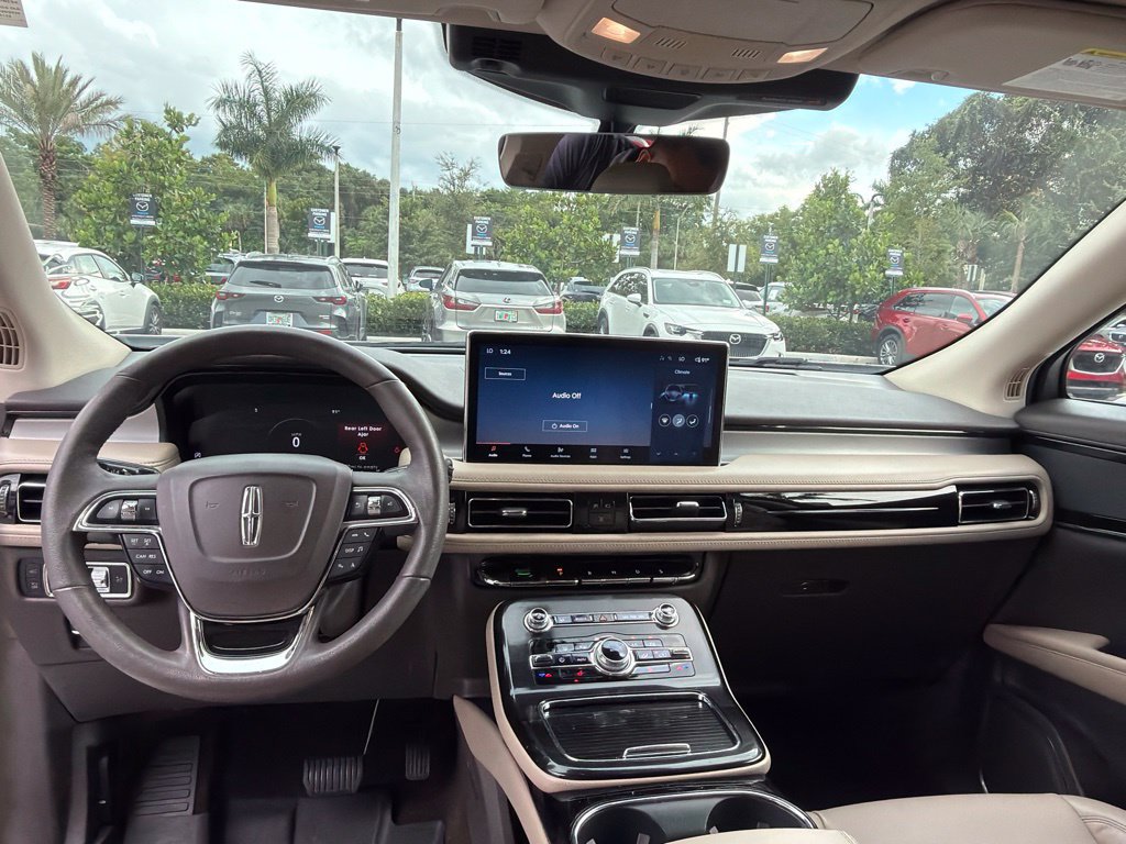 Used 2022 Lincoln Nautilus FWD image 22
