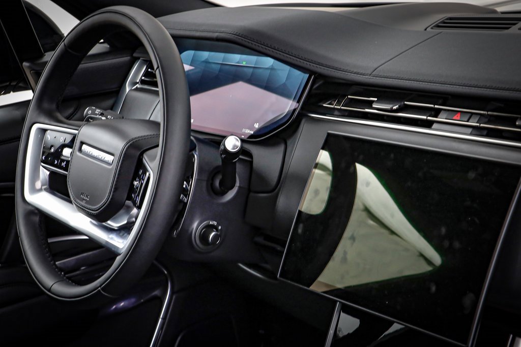 New 2025 Land Rover Range Rover SE image 23