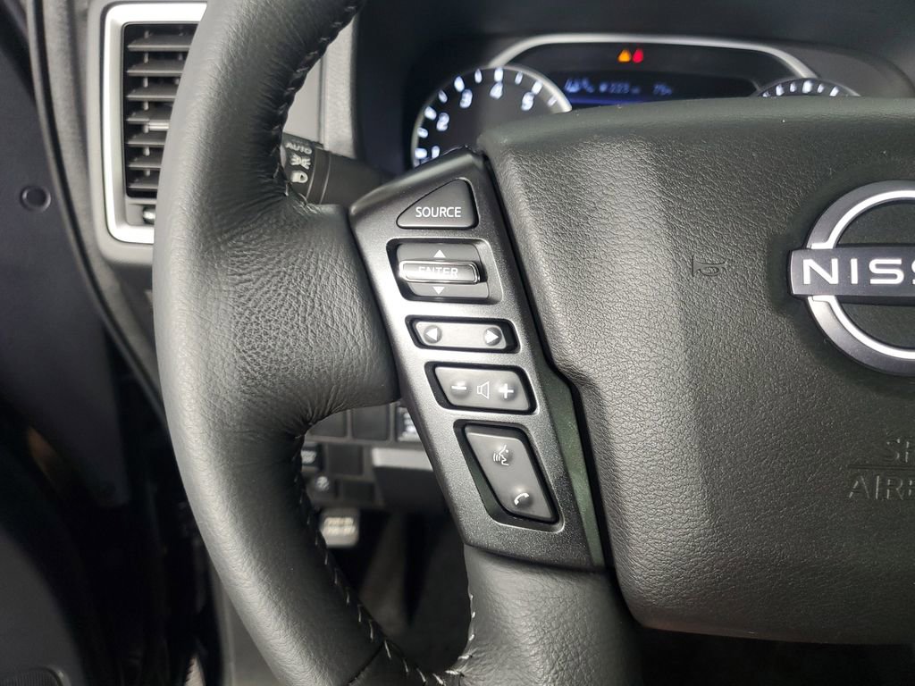 Used 2024 Nissan Frontier SV w/ Technology Package image 25