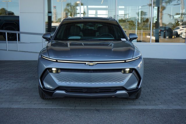 New 2025 Chevrolet Equinox EV LT image 3