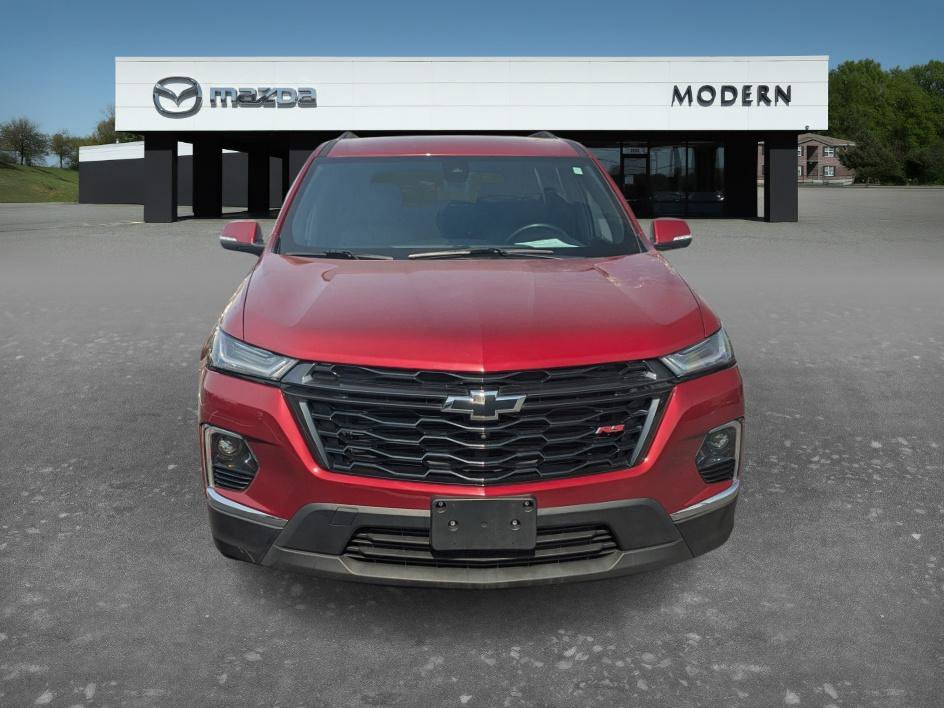 Used 2023 Chevrolet Traverse RS image 2