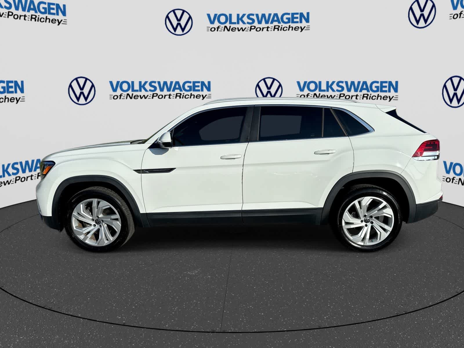 Used 2021 Volkswagen Atlas Cross Sport SEL FWD image 11